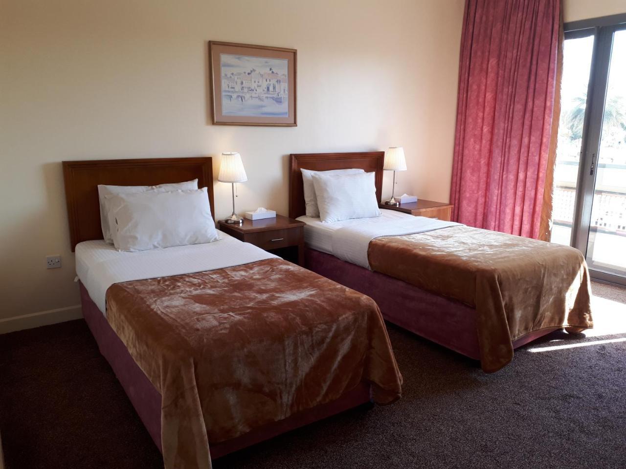 Top Hotel Apartments Al Ain Exterior photo